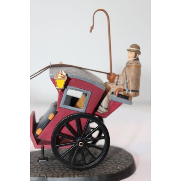 Dept 56 New England Village - Sherlock Holmes Hansom Cab - Picture 5 of 7